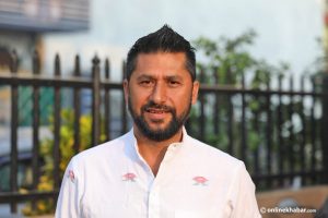 सर्वोच्चमा सुनुवाइ : लामिछानेको सांसद पद खारेज हुने कानुन व्यवसायीहरुको तर्क